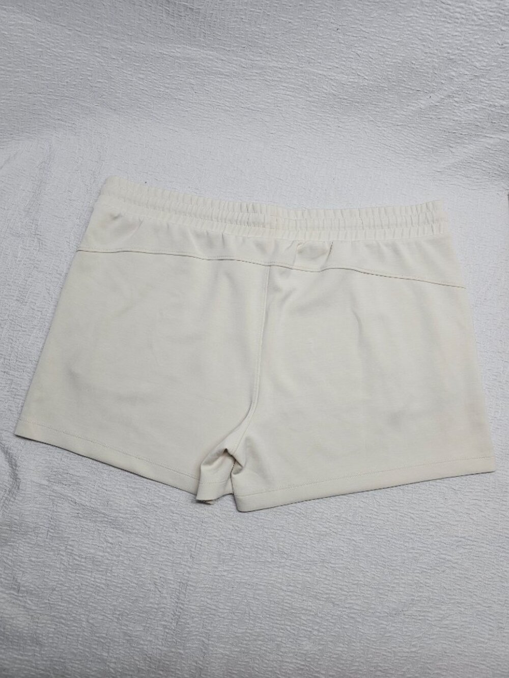 Member's Mark Women's Full Elastic Waistband 4" Inseam Sandwash Short - Picture 8 of 8